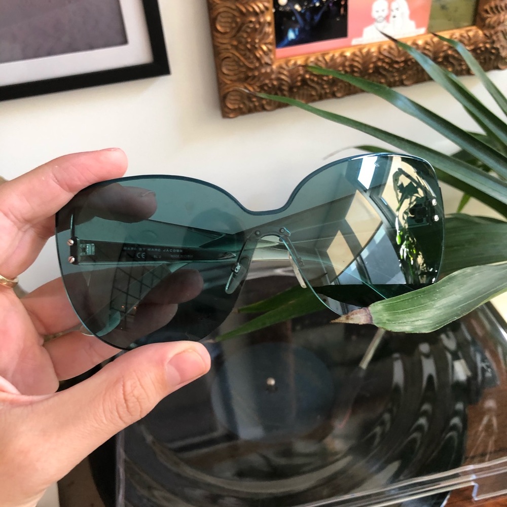 Marc Jacobs sunglasses